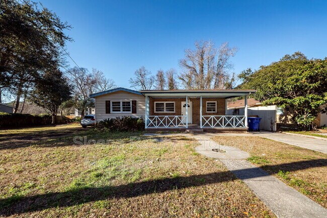 Photo - 1520 N Avalon Cir