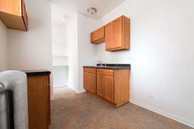 Photo - 1010 S 2nd Ave Maywood, IL 60153