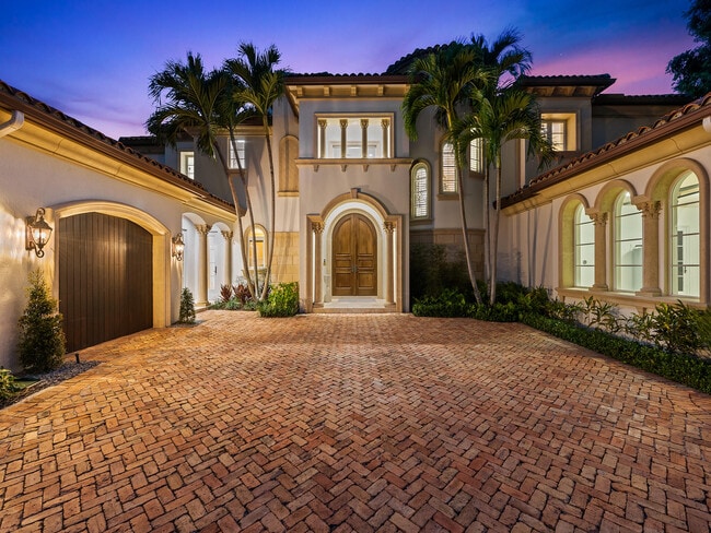 Photo - 639 Middle River Dr