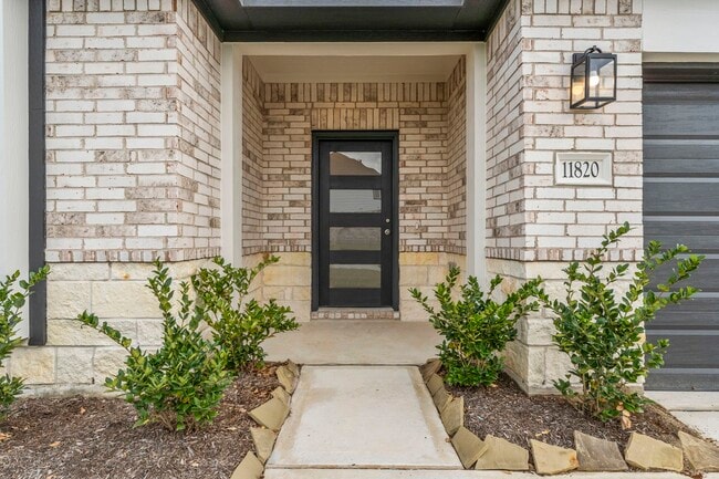 Photo - 11820 Whirlaway Dr