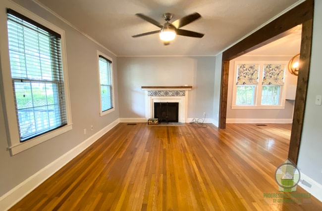 Photo - 103 Willow Springs Dr