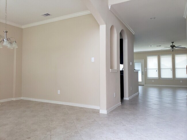 Photo - 8818 Cornina Dr