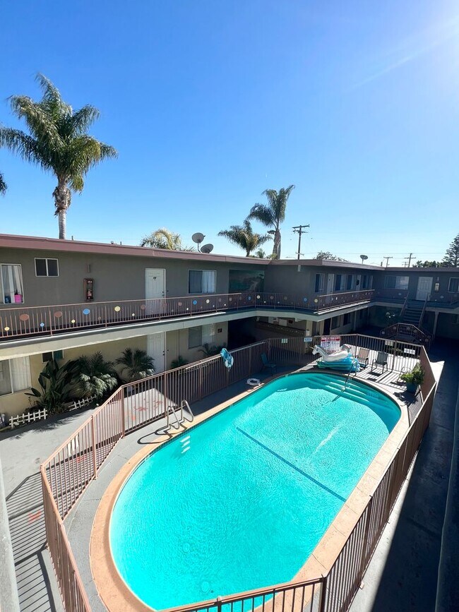 KORNBLUM 3 (Sunrise Apts)