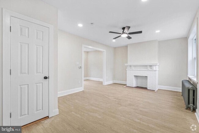 Building Photo - 913 E Stafford St Rental