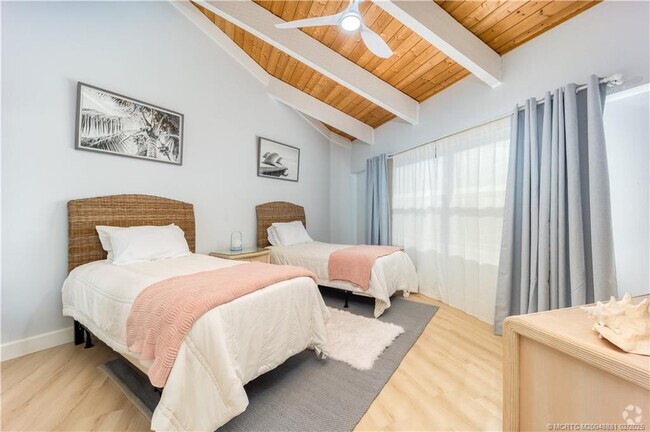 Building Photo - 2355 NE Ocean Blvd Unit 19B Rental