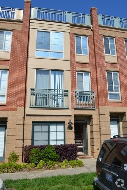 Building Photo - 1220 Twin Branches Way Rental