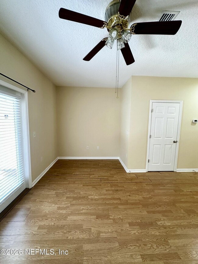 Photo - 1496 Fieldview Dr