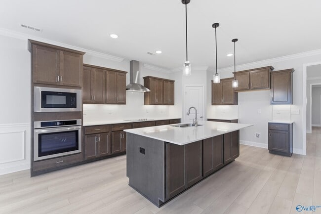 Photo - 108 Evergreen Ml Ln