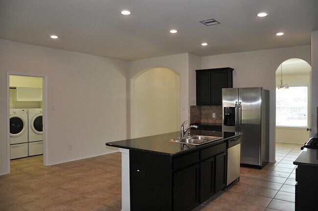 Photo - 3335 Jane Wy