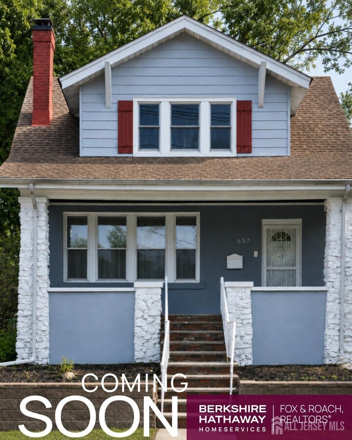 Photo - 657 Amboy Ave