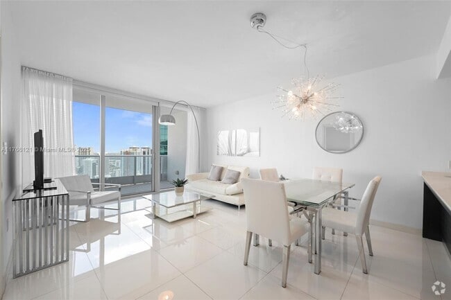 Building Photo - 200 Biscayne Blvd Way Unit 4314 Rental