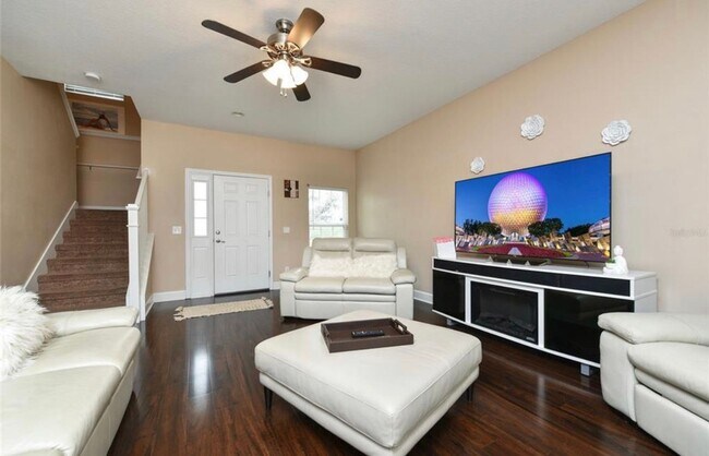 Photo - 1451 Salisbury Dr