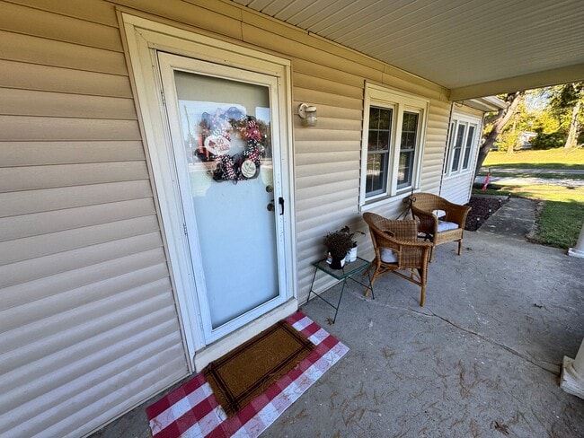 Photo - 3 Bed/2 Bath Single Fmaily Home