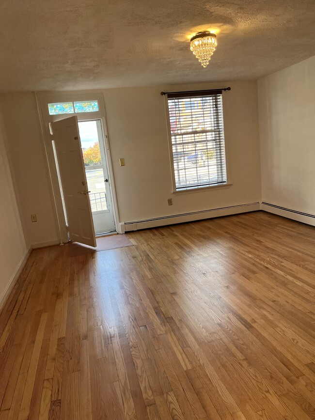 Photo - 366 W Patrick St