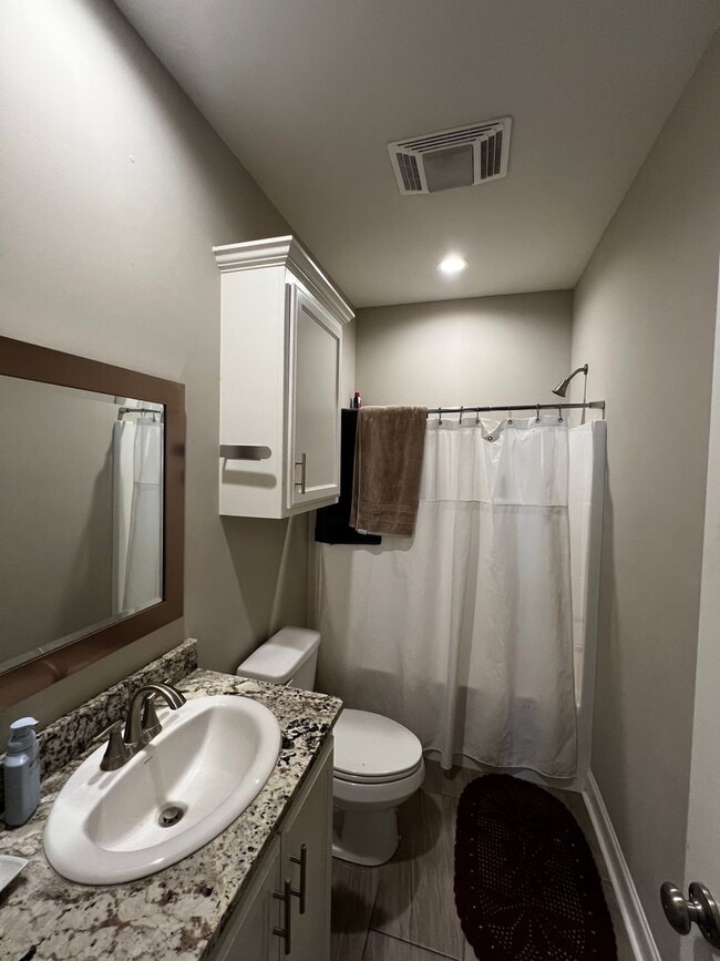 Photo - 3 Bedroom, 2 Bathroom, Brick Home , Garage , fenced yard