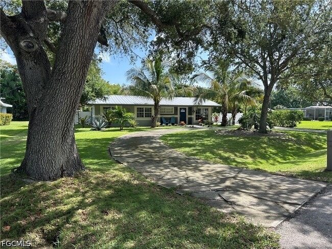 Building Photo - 1343 Woodmere Ln