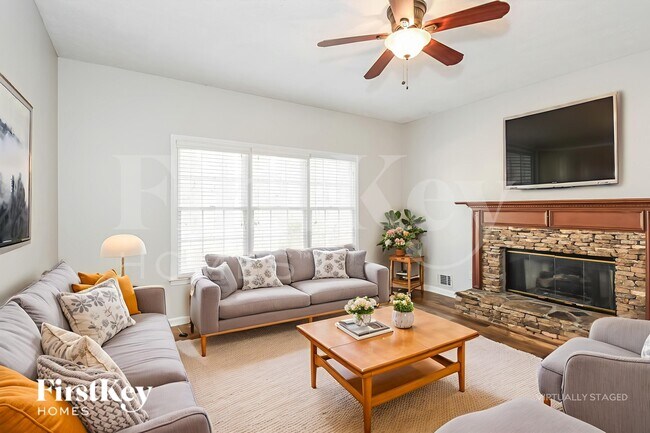 Photo - 7285 Wyngate Dr