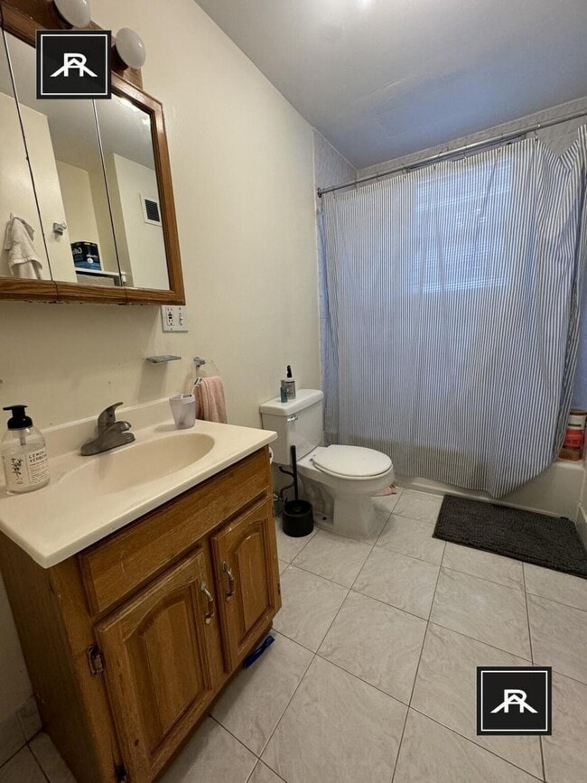 Photo - 4 bedroom in Brookline MA 02446 Unidad 2