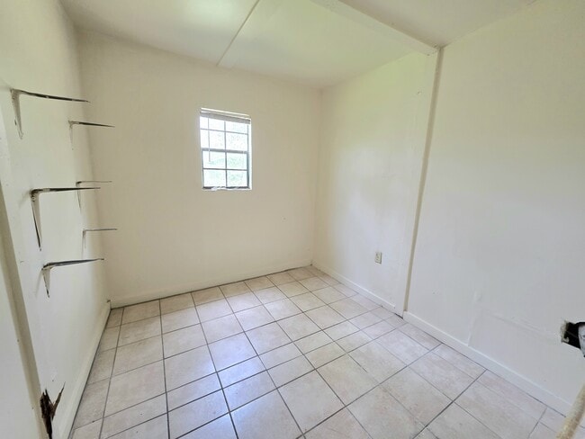 Photo - 408 Briarbrook Dr