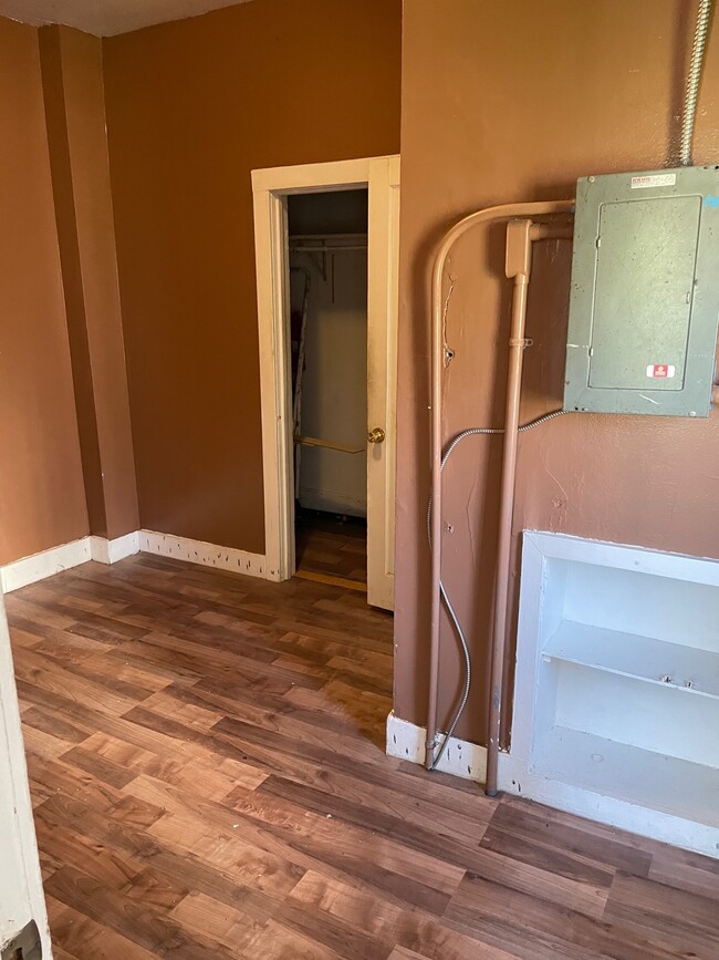 Photo - 731 E 5th St Unit 1