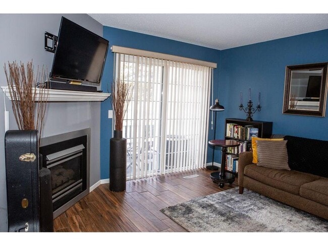 Photo - 2556 Lockwood Dr