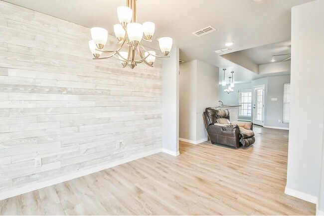 Photo - 8810 16th St