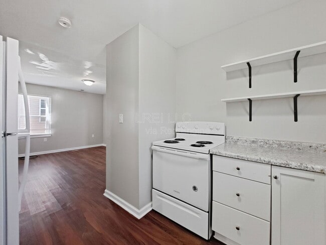 Photo - 2338 W Madison St