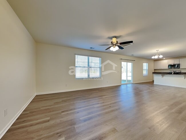 Photo - 152 Tobago Cir