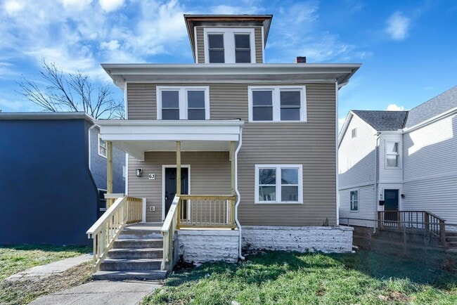 Building Photo - 63 Stevens Ave