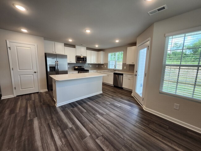 Photo - 936 Powder Crk Dr