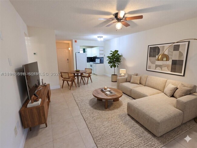4050 NW 135th St Unit 8-9