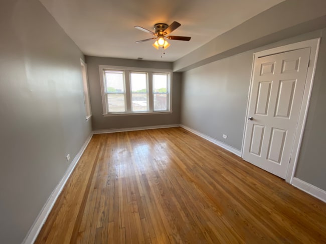 Photo - 3723-3729 W Grand Ave Unit 3725-2S