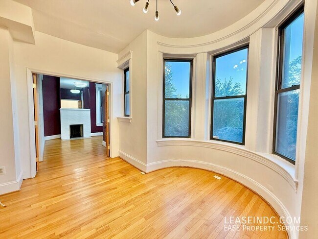 Photo - 3238 13th St NW Unidad #3