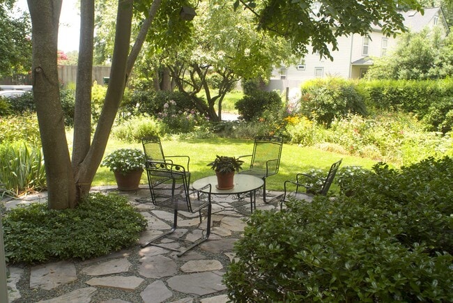 Photo - 214 W South St Unit Apartment 2