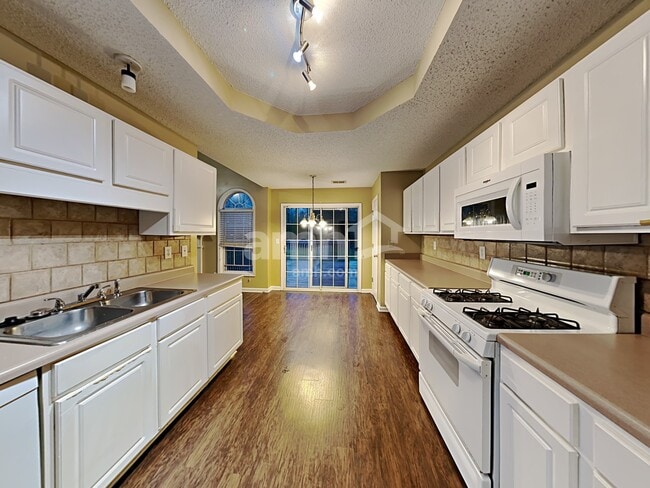 Photo - 3041 Andora Dr SW