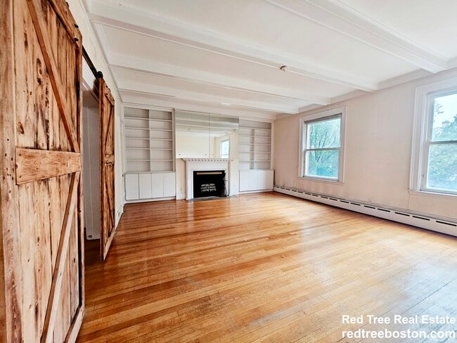 Photo - 1712 Beacon St Unit 1