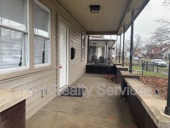 Photo - 234 N Addison St
