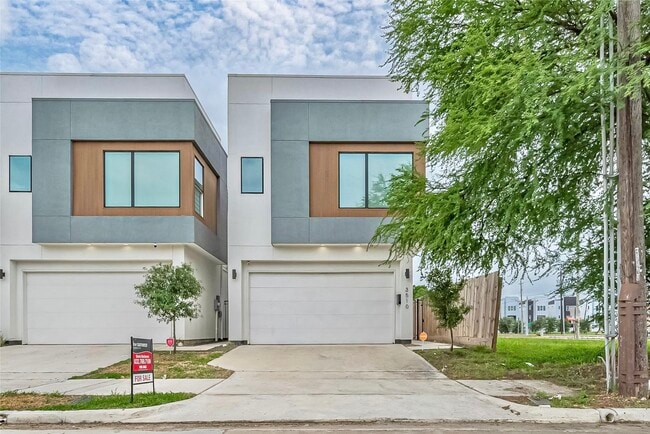 Photo - 3510 Hadley St