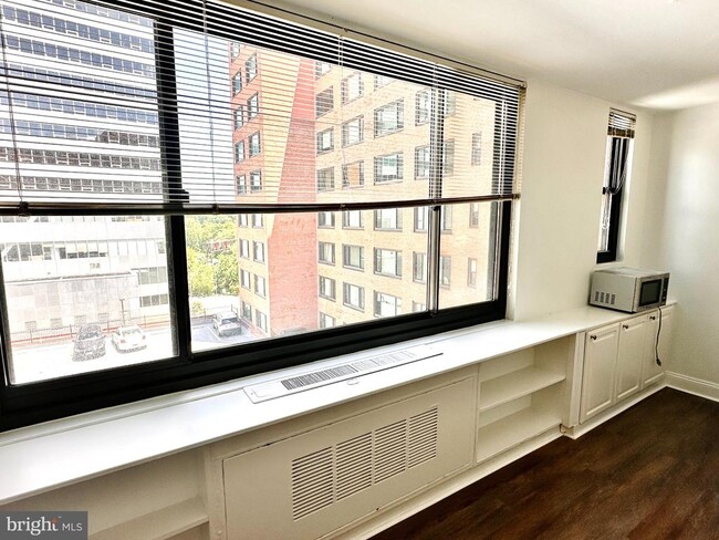 Photo - 1021 Arlington Blvd Unit 610