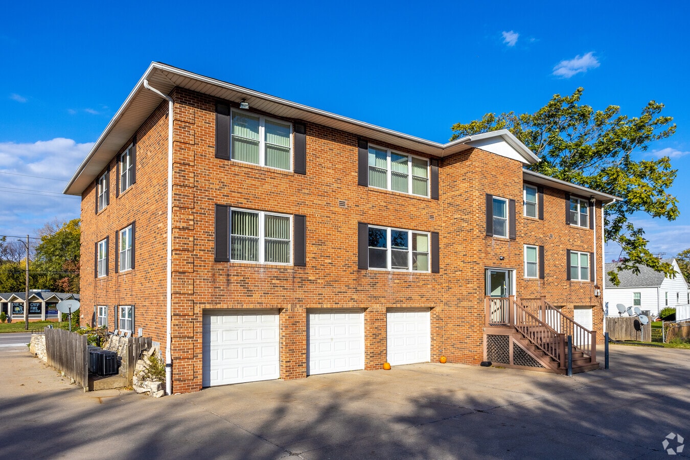 Photo - 5616 Hickman Rd