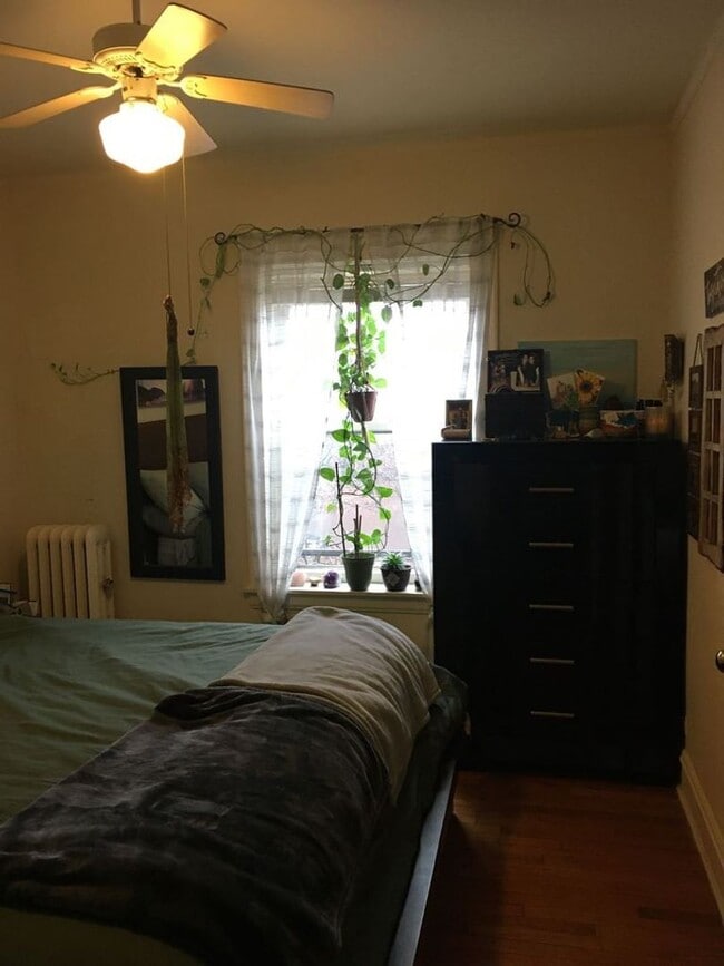 Photo - See the Sears Tower from Lincoln Square! Unit 4873-3