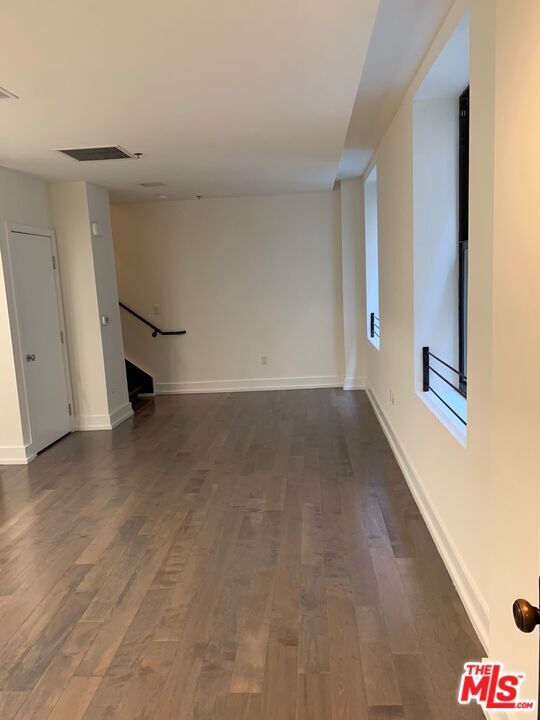 Photo - 727 W 7th St Unidad 701 Rental