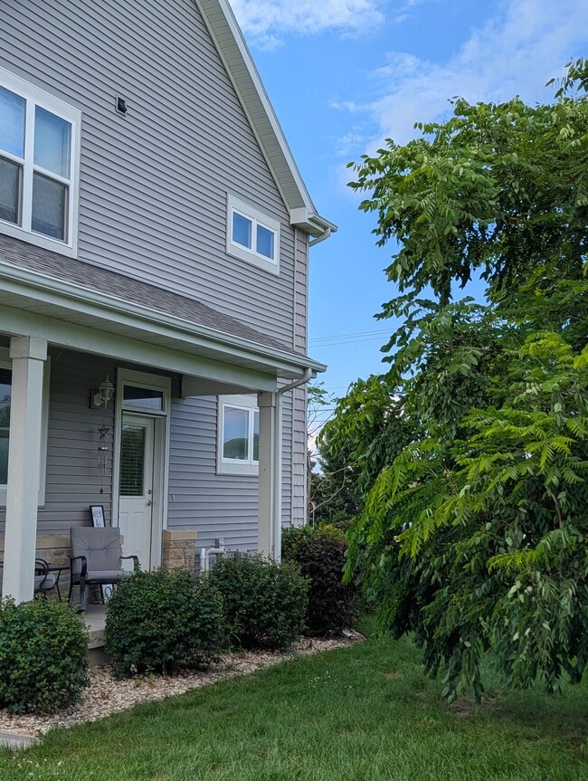 Photo - 4995 Marsh Rd