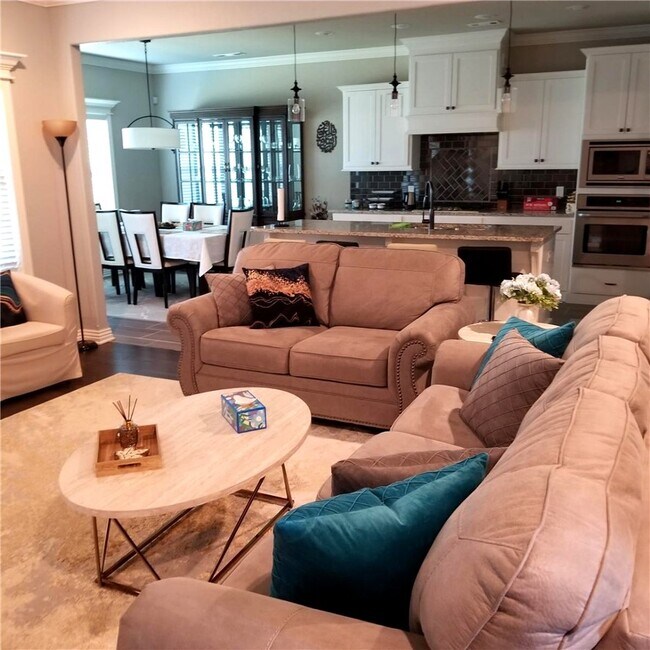 Photo - 5810 W Cane Hill Dr
