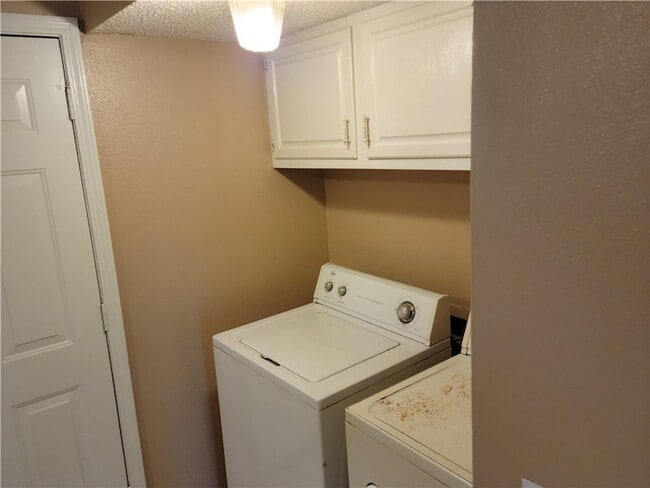 Photo - 592 N Betty Jo Dr