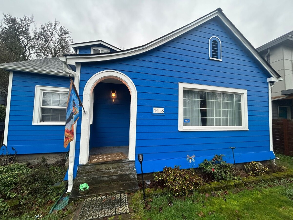 Photo - Tacoma Craft man house 3 bd, 1bath with large back yard!