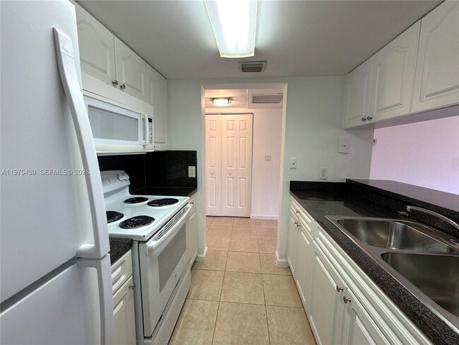 Photo - 8160 Geneva Ct Unit 404