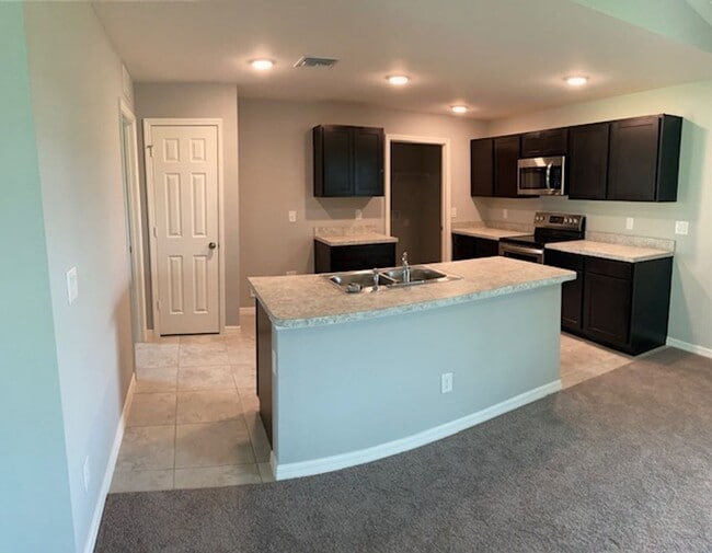 Newer construction 3/2