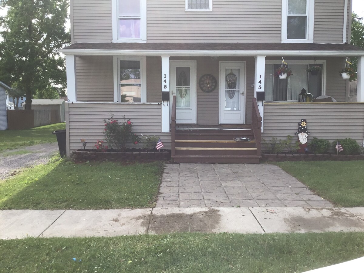 Photo - 145 Hutchins St Unit Duplex