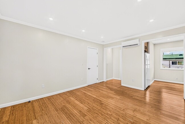 Photo - 1631 E 4th St Unidad 1635 - 5